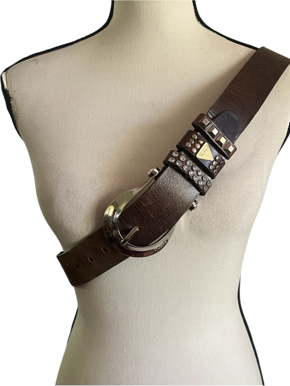 Y2K Guess Rhinestone and Studded embellishment Leather logo plague belt.SZ.L